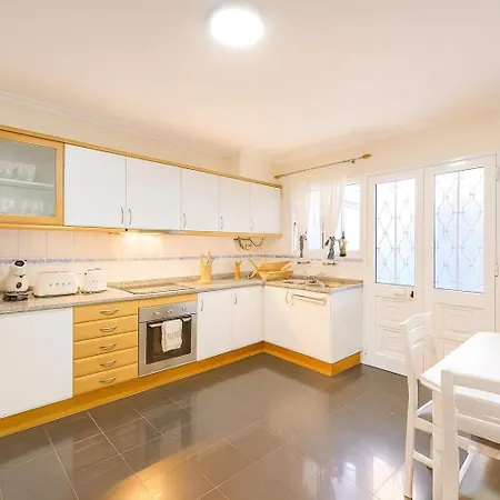 Armando House Ocean View Casa de Férias