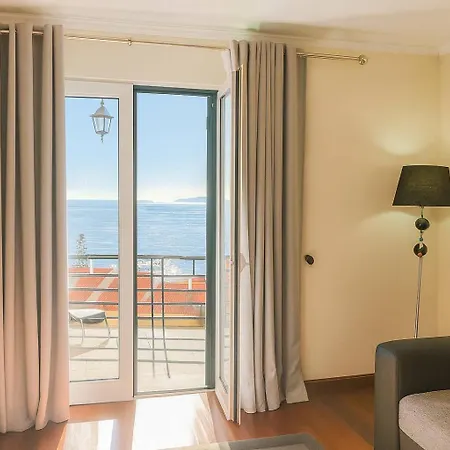 Armando House Ocean View Holiday home