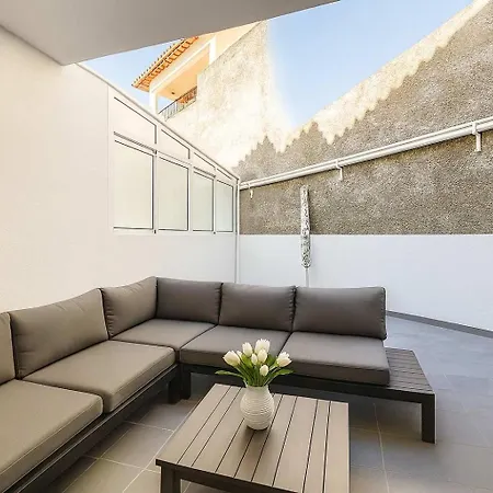 Armando House Ocean View *